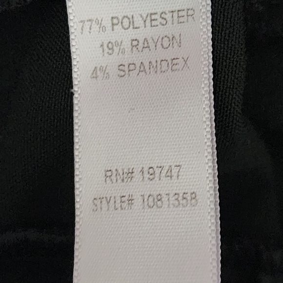 Counterparts black high-rise pleated trousers, plus size 10 - Picture 5 of 9